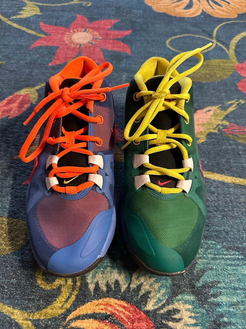 Nike Zoom Freak 1 Roots Sneakers Size 5.5 Youth